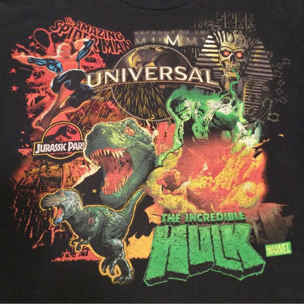 Universal Studios T-Shirt *Read Flaws* L